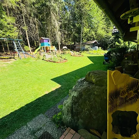 Haus-daxberg-idyllisch-gelegen-im-bayerischen-wald-ferienwohnung-mit-zimmer-kueche-bad