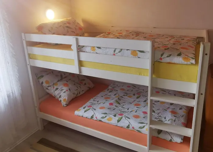 Haus-daxberg-idyllisch-gelegen-im-bayerischen-wald-ferienwohnung-mit-zimmer-kueche-bad 아파트
